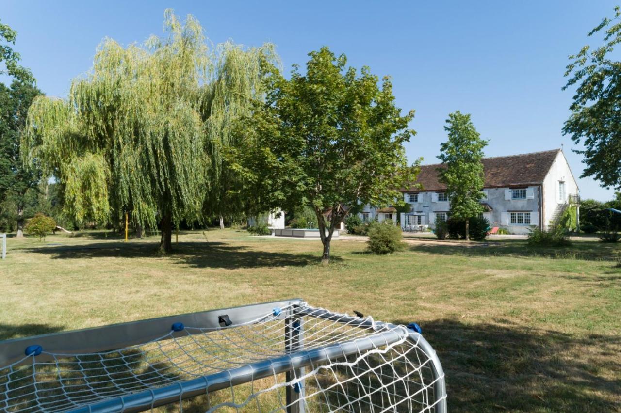 Crazy Villa Etisseaux 45 - Heated Pool - Volley Court - 1H30 Paris - 45P Saint-Maurice-sur-Aveyron Exterior photo